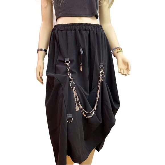 Black Front Silver Clips & D-Rings Adjustable Design A-line Midi Skirt - NEW - Picture 2 of 3